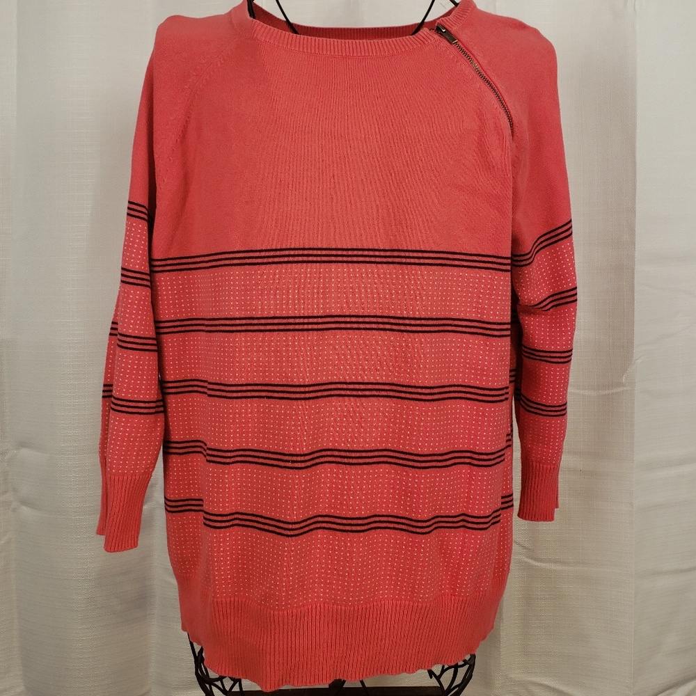 Liz Claiborne Tunic Sweater with polka dots